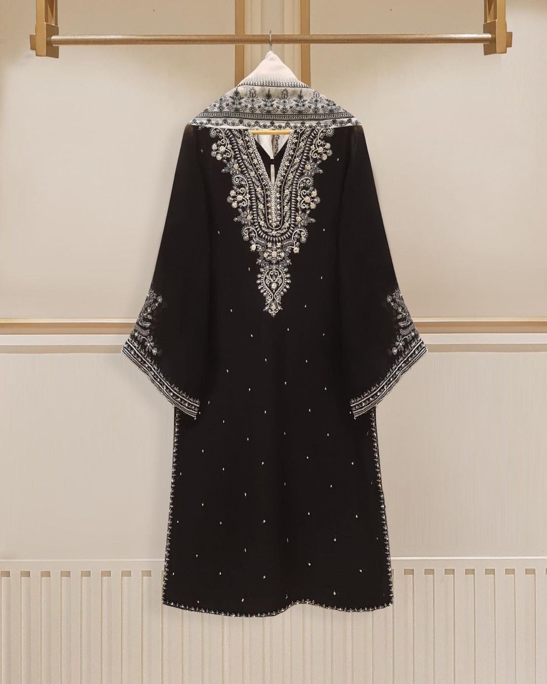 Agha Noor 100% Pure Chiffon Embroidered Black Three Piece – Trends and  Styles
