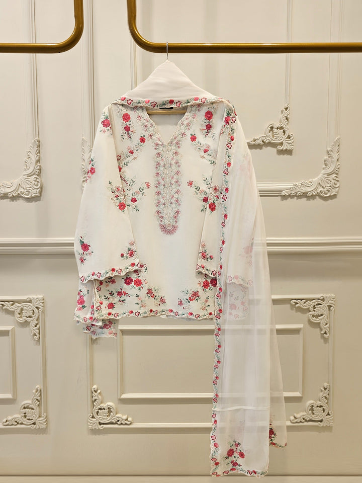 3 Piece - Pure Embroidered Lawn Suit S111648
