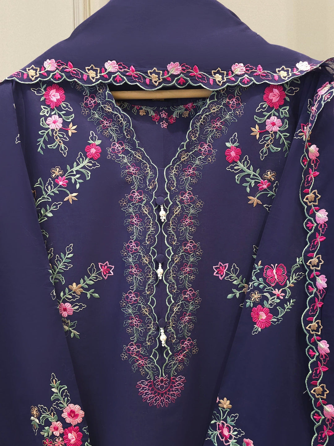3 Piece - Embroidered Lawn Suit S111924