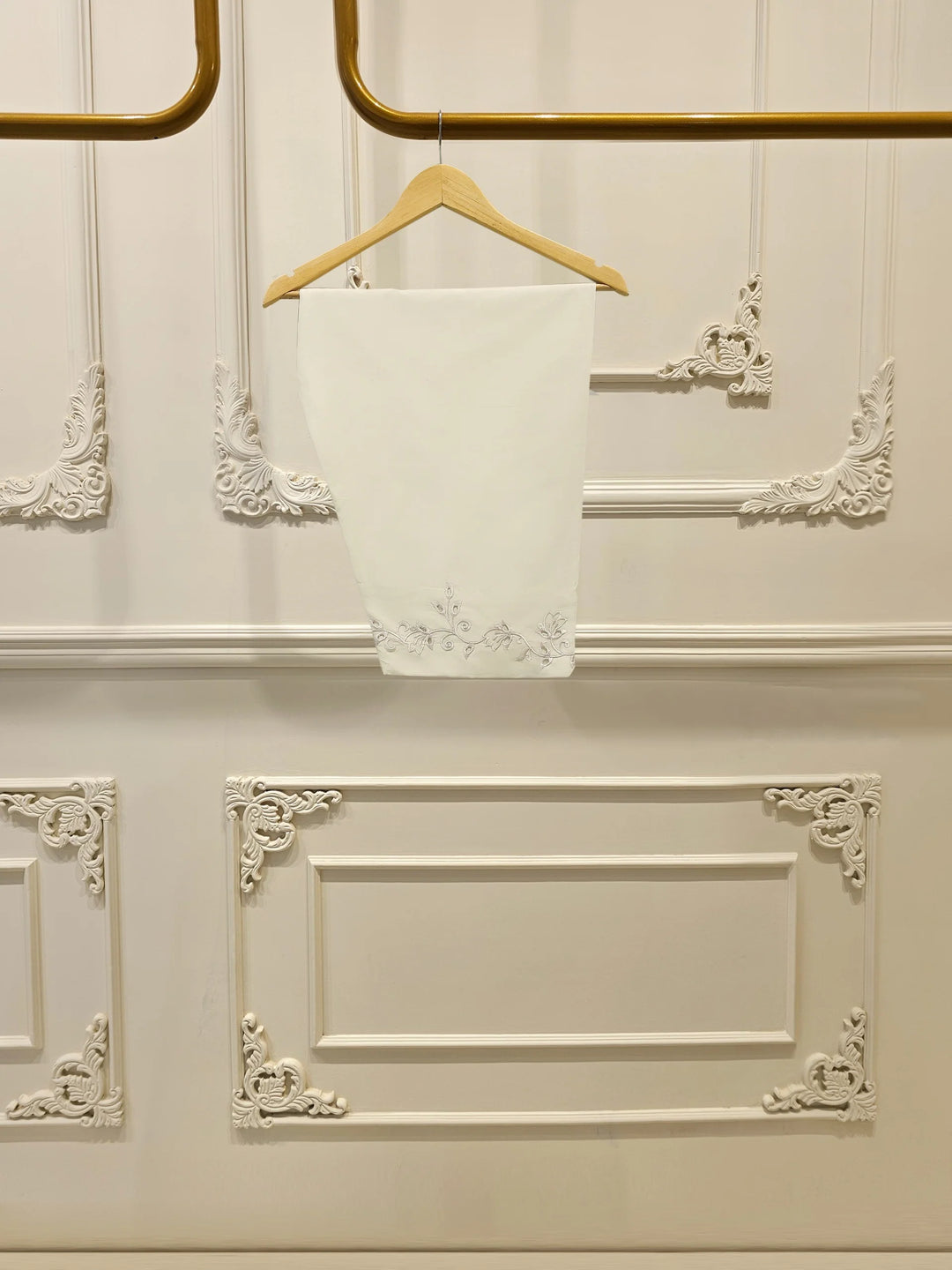 3 Piece - Embroidered Cambric Suit S112568