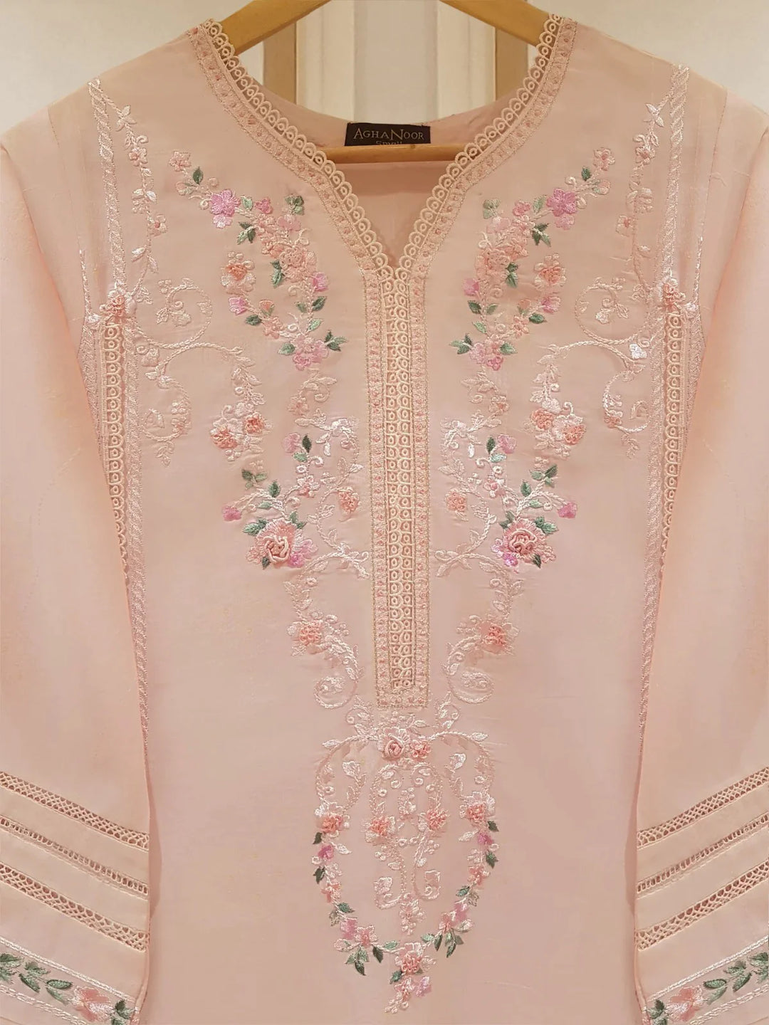 TWO PIECE FINE JACQUARD LAWN EMBROIDERED SHIRT WITH CHIFFON DUPATTA S107541