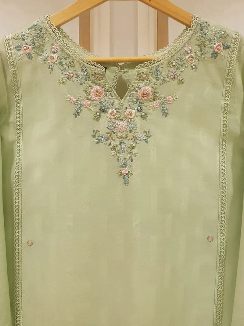 TWO PIECE FINE JACQUARD LAWN EMBROIDERED SHIRT WITH CHIFFON DUPATTA S107583