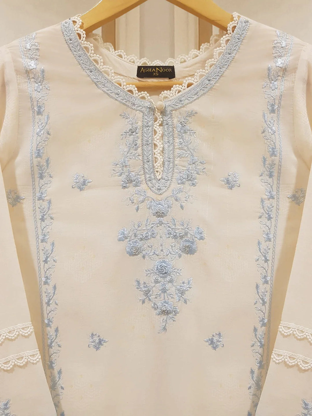 TWO PIECE FINE JACQUARD LAWN EMBROIDERED SHIRT WITH CHIFFON DUPATTA S107631